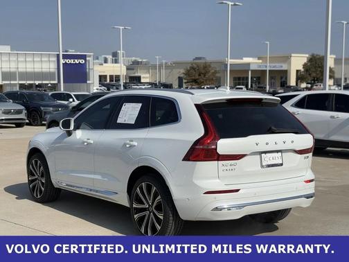 2023 Volvo XC60 B5 Ultimate Bright Theme