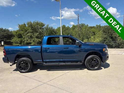 2024 RAM 2500 Big Horn Night Edition Level 2 Equipment