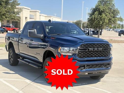 2024 RAM 2500 Big Horn Night Edition Level 2 Equipment