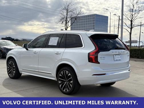 2025 Volvo XC90 B6 Plus 7-Seater