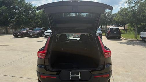 Black 2025 Volvo XC40 B5 AWD