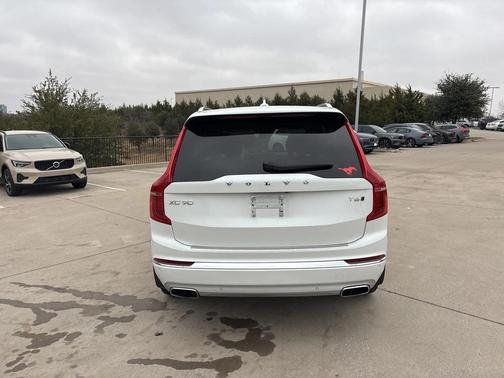 2021 Volvo XC90 T6 Inscription