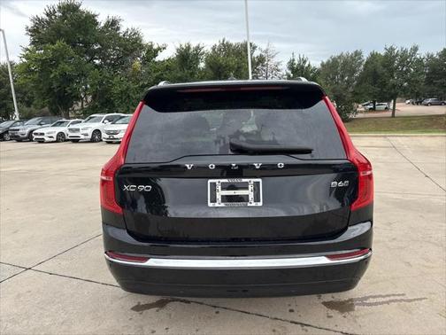 2024 Volvo XC90 B6 Plus Bright Theme