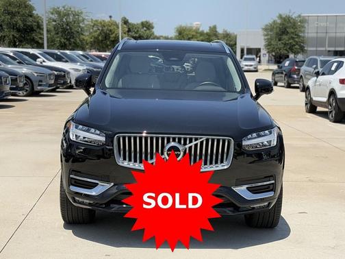 2024 Volvo XC90 B6 Plus Bright Theme