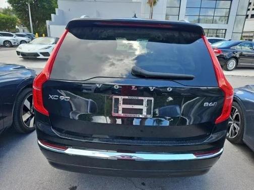 2024 Volvo XC90 B6 Plus Bright Theme