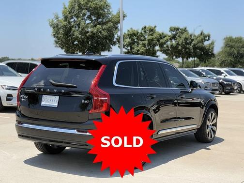 2024 Volvo XC90 B6 Plus Bright Theme