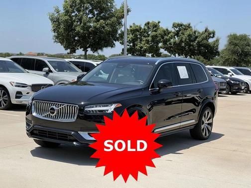2024 Volvo XC90 B6 Plus Bright Theme