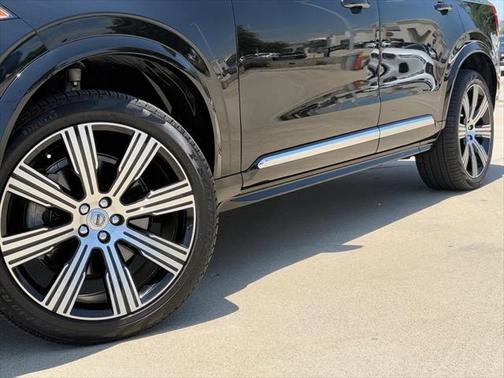 2024 Volvo XC90 B6 Plus Bright Theme
