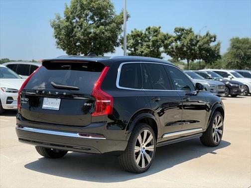 2024 Volvo XC90 B6 Plus Bright Theme