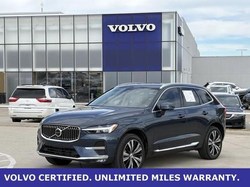 2023 Volvo XC60 B5 Plus Bright Theme