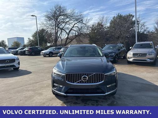 2023 Volvo XC60 B5 Plus Bright Theme