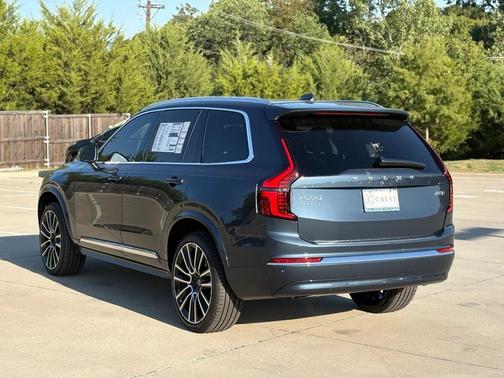 2026 Volvo XC90 B5 Plus 6-Seater