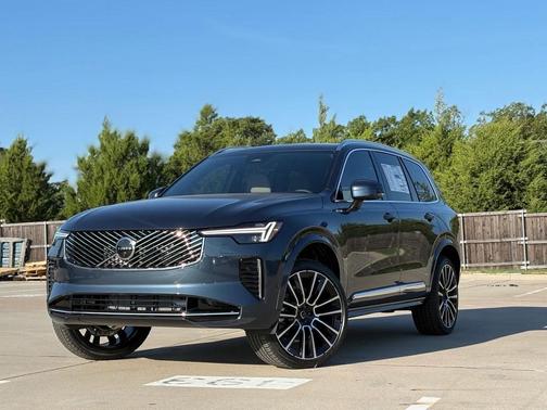 2026 Volvo XC90 B5 Plus 6-Seater
