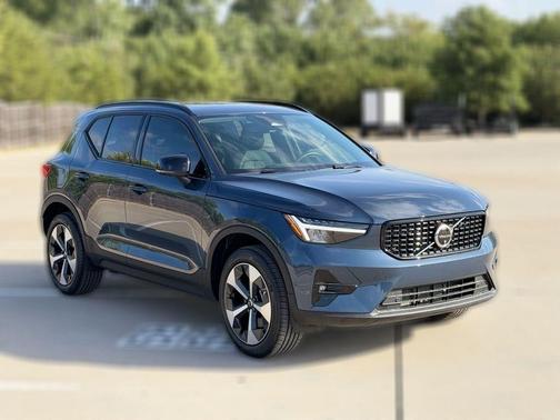 Denim Blue 2026 Volvo XC40 B5 Plus