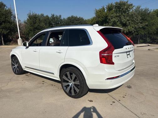 2024 Volvo XC90 B6 Plus Bright Theme