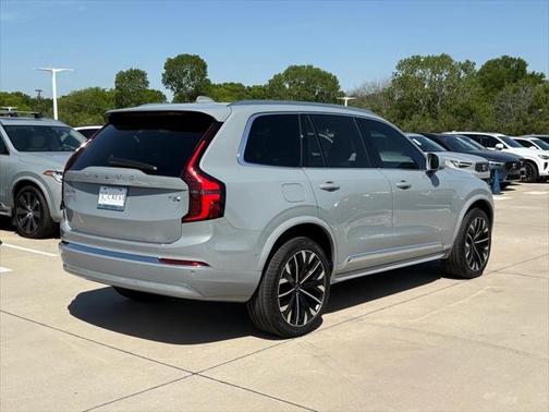 2025 Volvo XC90 Plug-In Hybrid T8 (2025.5) Plus 7-Seater