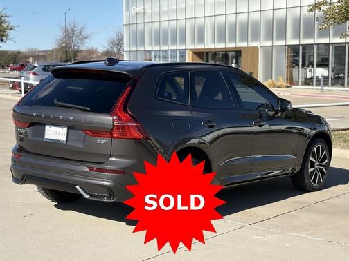 2025 Volvo XC60 B5 Plus