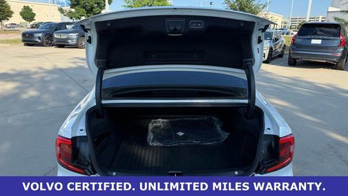 Crystal White Metallic 2023 Volvo S90 Ultimate