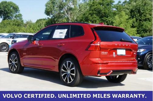 2025 Volvo XC60 B5 Plus