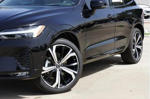 2025 Volvo XC60 B5 Ultra