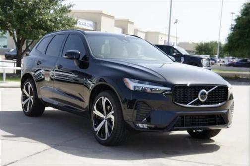 2025 Volvo XC60 B5 Ultra