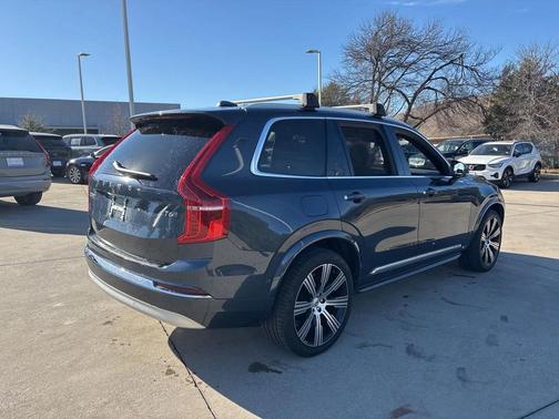 2022 Volvo XC90 T6 Inscription