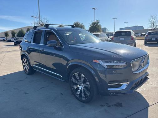 2022 Volvo XC90 T6 Inscription