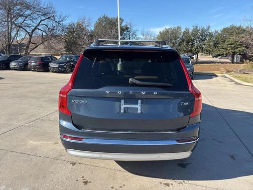 2022 Volvo XC90 T6 Inscription