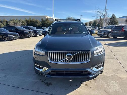 2022 Volvo XC90 T6 Inscription