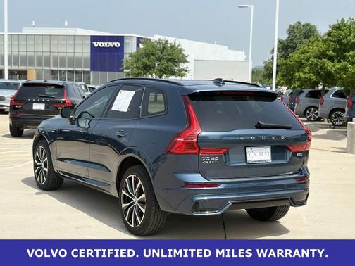 Denim Blue Metallic 2024 Volvo XC60 B5 Plus Dark Theme