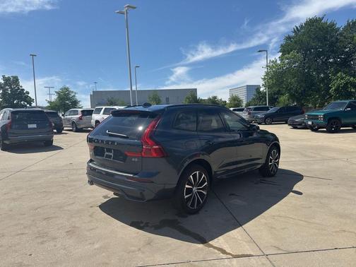 Denim Blue Metallic 2024 Volvo XC60 B5 Plus Dark Theme