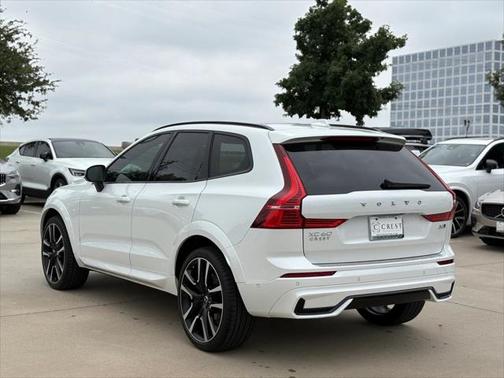 2025 Volvo XC60 B5 Ultra