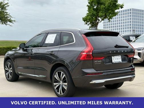 Platinum Gray Metallic 2023 Volvo XC60 B5 Ultimate Bright Theme