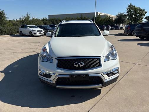 2017 INFINITI QX50 Base