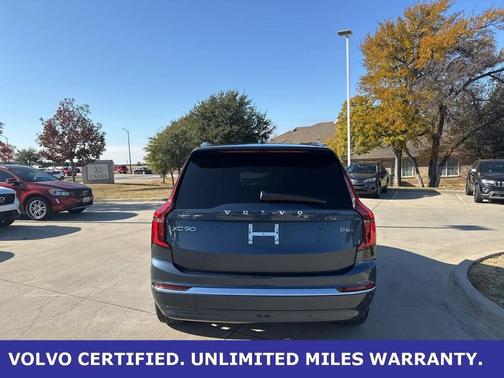 2025 Volvo XC90 B6 Plus 7-Seater