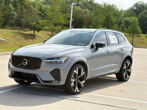 Vapour Grey 2026 Volvo XC60 B5 Ultra