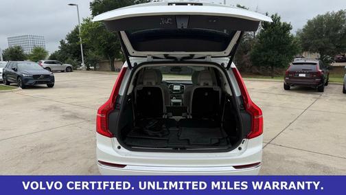 Crystal White Metallic 2024 Volvo XC90 Recharge Plug-In Hybrid Ultimate