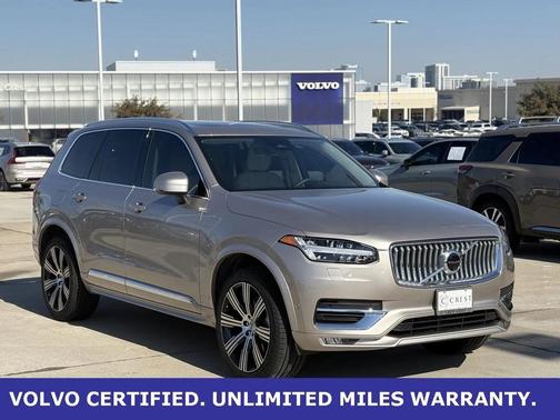 2024 Volvo XC90 B6 Plus Bright Theme