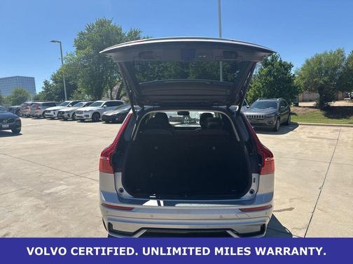 Silver Dawn Metallic 2025 Volvo XC60 B5 AWD