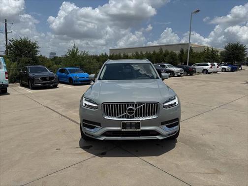 2025 Volvo XC90 B6 Plus 6-Seater