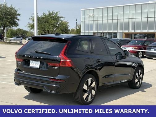 2025 Volvo XC60 Plug-In Hybrid T8 Plus