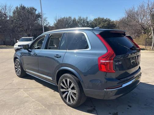 2023 Volvo XC90 B6 Plus 7-Seater