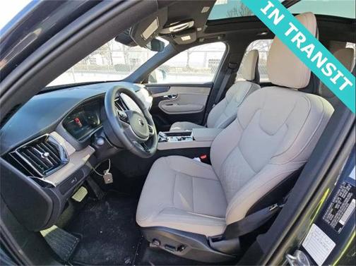 2025 Volvo XC90 B6 Plus 7-Seater