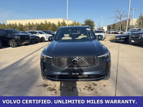 2025 Volvo XC90 B6 Plus 7-Seater