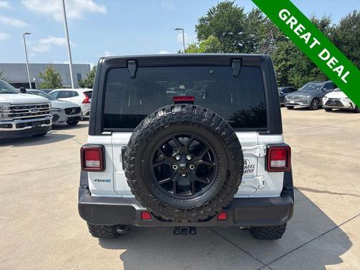 Bright White Clearcoat 2025 Jeep Wrangler Willys