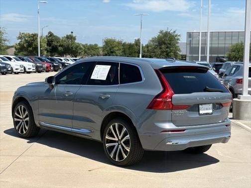 2023 Volvo XC60 B5 Ultimate Bright Theme
