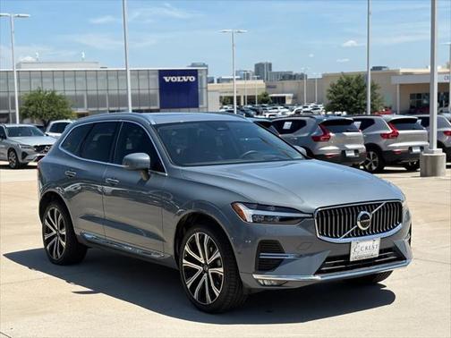 2023 Volvo XC60 B5 Ultimate Bright Theme
