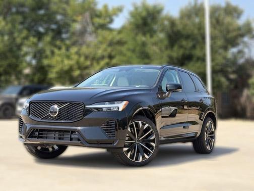 Onyx Black 2026 Volvo XC60 Plug-In Hybrid T8 Ultra