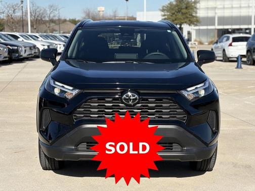 2025 Toyota RAV4 Hybrid LE