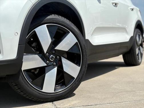 2023 Volvo XC40 Recharge Pure Electric Ultimate